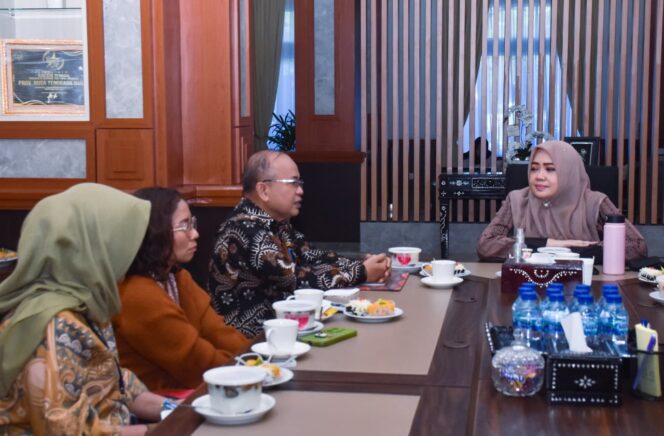 
					Wagub NTB Percepat Penyaluran 10 Ribu Bantuan Stimulan Perumahan Swadaya