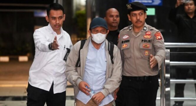 
					Bupati Zaini hingga Dirut PT AMGM Jalani Pemeriksaan di Gedung KPK