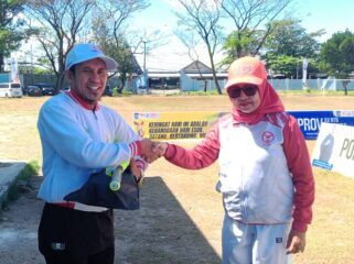 Ketua PCI NTB, Baiq Isvie Rupaeda, ketika menghadiri pengalungan medali kepada para juara PORPROV NTB XII cabang olahraga Cricket, Kamis (23/7/2026).