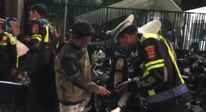 
					Polresta Mataram Tertibkan Knalpot Brong, Puluhan Motor Diamankan