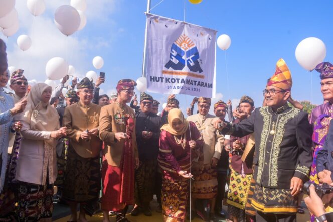
					HUT ke-33 Kota Mataram, Perekonomian Tumbuh 5,43 Persen dan IPM Tembus 82,37 Poin