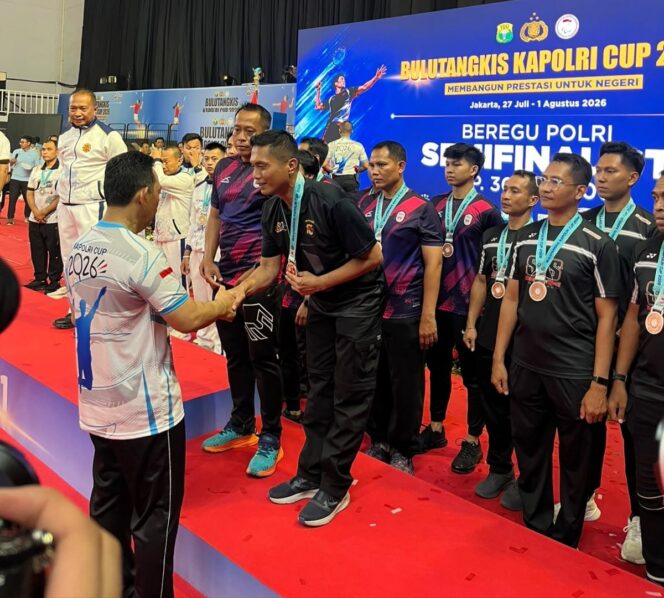 
					Tembus Tiga Besar Nasional, Polda NTB Sabet Juara III Bulutangkis Kapolri Cup 2026