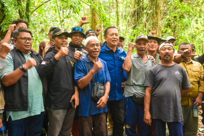 
					40 Tahun Menanti, Kini Ribuan Hektare Hutan Sesaot Bisa Dikelola Warga Secara Legal