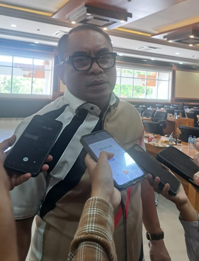 
					Belajar dari Kasus Gili Ketapang, DPRD NTB Usulkan Pipa Bawah Laut Jadi Solusi Air