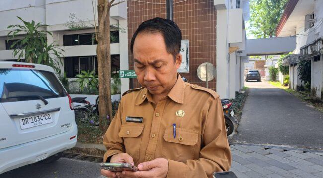 Kepala Dinas Perindustrian dan Perdagangan Provinsi NTB, Lalu Wiranata. (Foto : Yar)