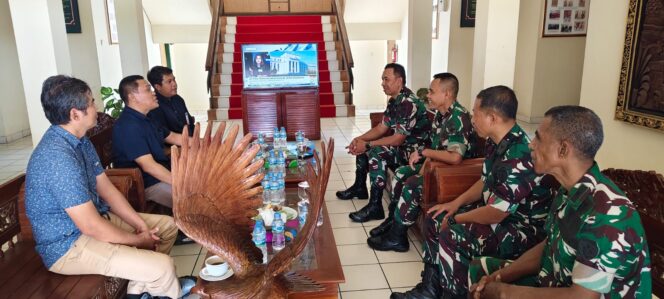 
					Perkuat Keamanan Komunikasi Bali-Nusra, Komlekdam IX/Udayana dan Balmon Denpasar Mantapkan Sinergi