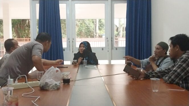 
					Datangi PWI NTB, Warga Karang Kelok “Curhat” Anaknya Disekap di Myanmar dan Diminati Tebusan Rp 70 Juta