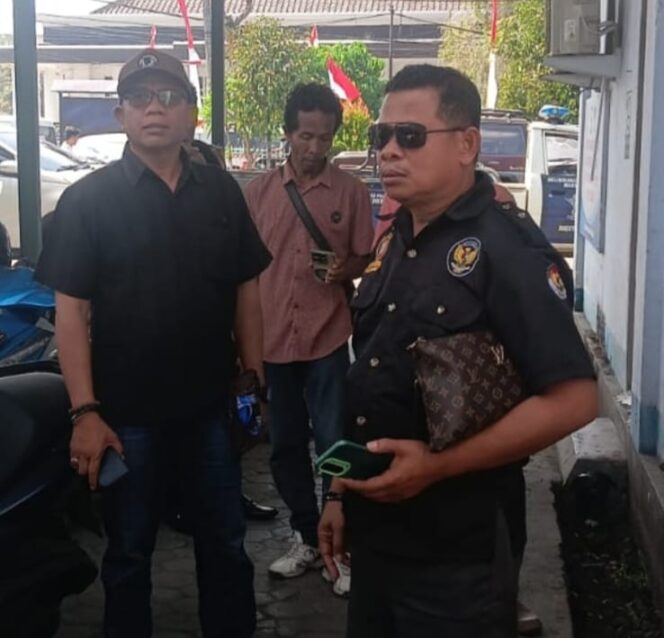 
					Kasus Dugaan Ijazah Palsu Anggota DPRD KSB Mangkrak 6 Bulan, LSM MAUNG NTB Lapor ke Mabes Polri