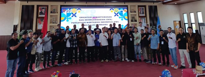 
					Tingkatkan Profesionalisme, Puluhan Wartawan se-Pulau Sumbawa Ikuti OKK PWI