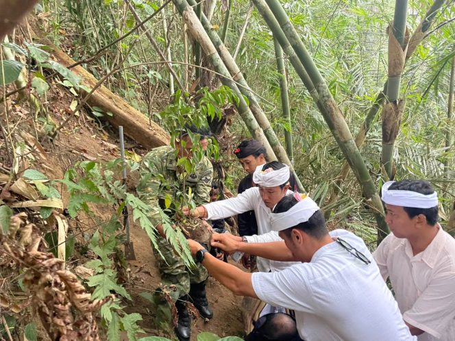 
					Komlekdam IX/Udayana Ikut Serta Lestarikan Hutan dan Pantai